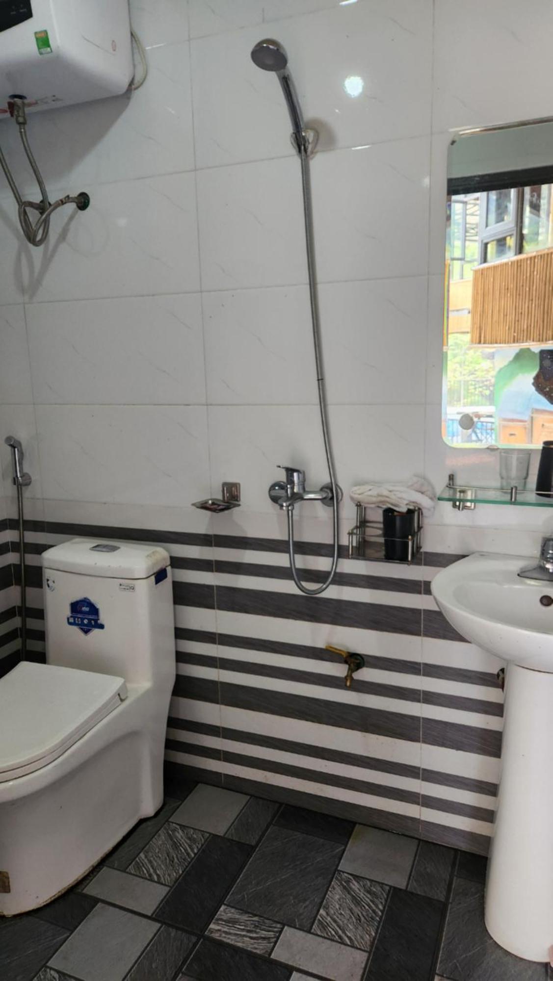 Dong Que Homestay-Tours-Motorbike, Car Rental, Hiking ห่าซาง ภายนอก รูปภาพ